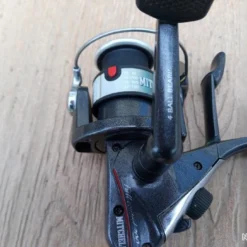 MOULINET MITCHELL FULL COTROL 200 . DEUX BOBINES . PARFAIT ETAT . -Magasin Mitchell 00006 MOULINET MITCHELL FULL COTROL 200 . DEUX BOBINES . PARFAIT ETAT