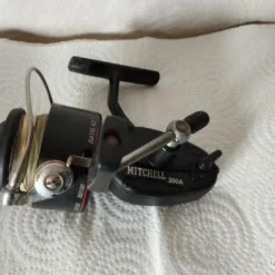 VINTAGE 1 MOULINET MITCHELL 300 A -Magasin Mitchell 00013 RARE VINTAGE 1 MOULINET MITCHELL 300 KILT